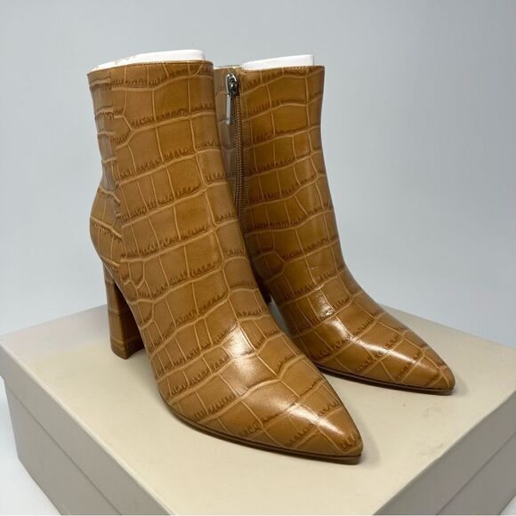 Marc Fisher Daith Leather Booties - Picture 2 of 8